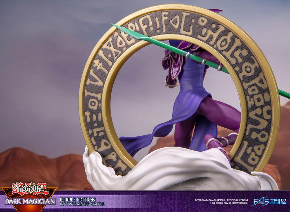 Yu-Gi-Oh! Dark Magician (Purple) Statue