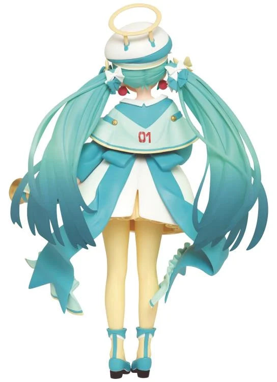 Vocaloid Hatsune Miku (2nd Season Winter Ver.) Figure (Reissue)