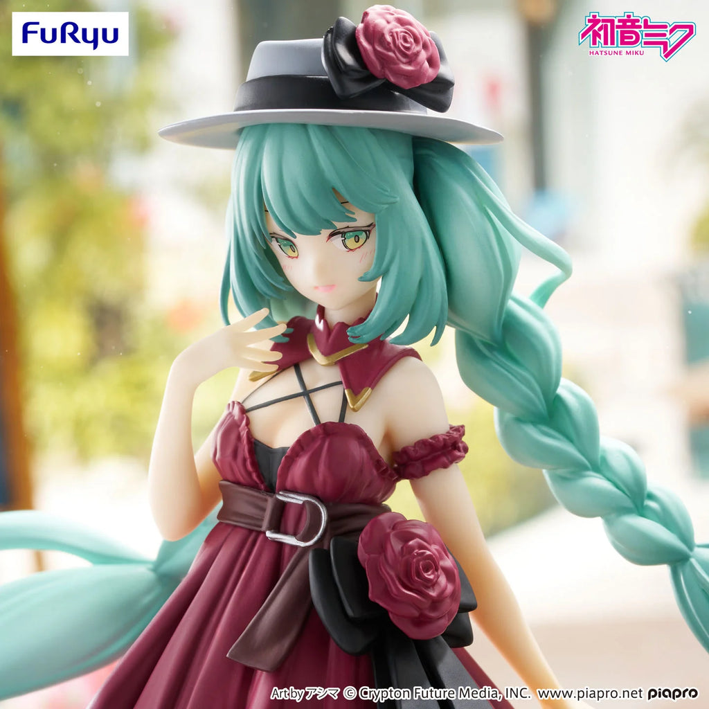 Vocaloid Trio-Try-iT Hatsune Miku (Outing Dress Red Color Ver.) Figure