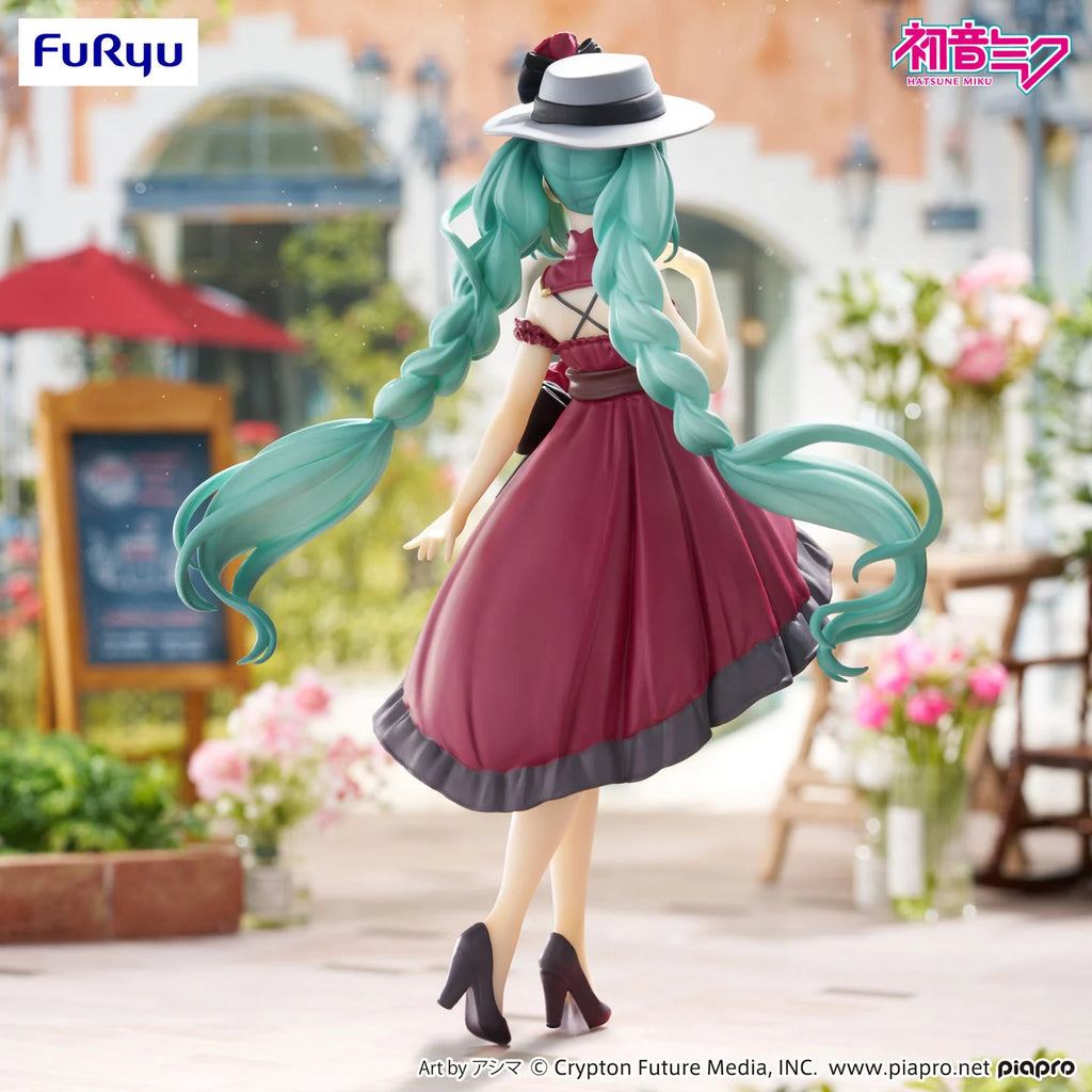 Vocaloid Trio-Try-iT Hatsune Miku (Outing Dress Red Color Ver.) Figure